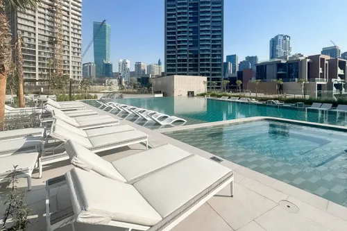  Apartment in Peninsula One