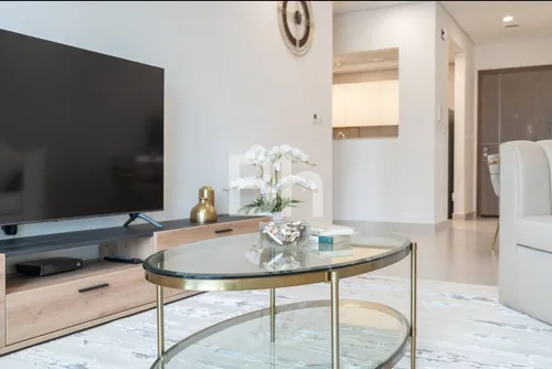 1 Bedroom Apartment in The Bay