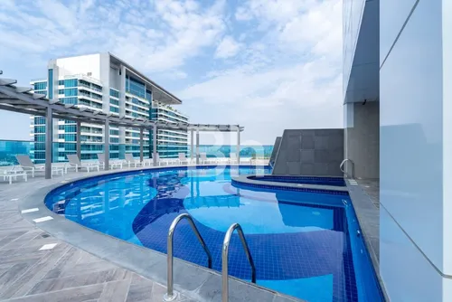 1 Bedroom Apartment in The Bay