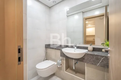 1 Bedroom Apartment in The Bay