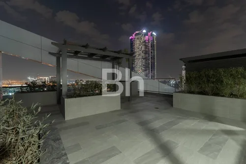 1 Bedroom Apartment in The Bay