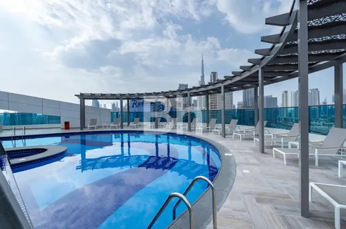 1 Bedroom Apartment in The Bay