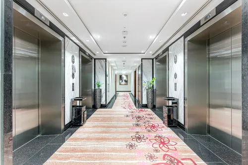 1 Bedroom Apartment in Royal Continental Suites