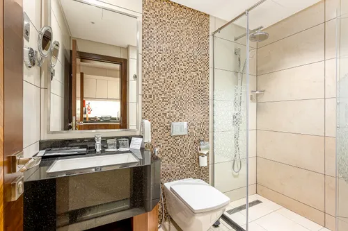 1 Bedroom Apartment in Royal Continental Suites