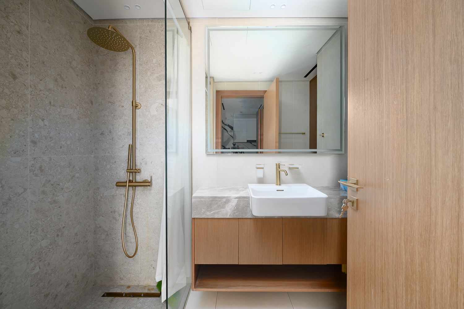 1 Bedroom Apartment in Trillionaire Residences