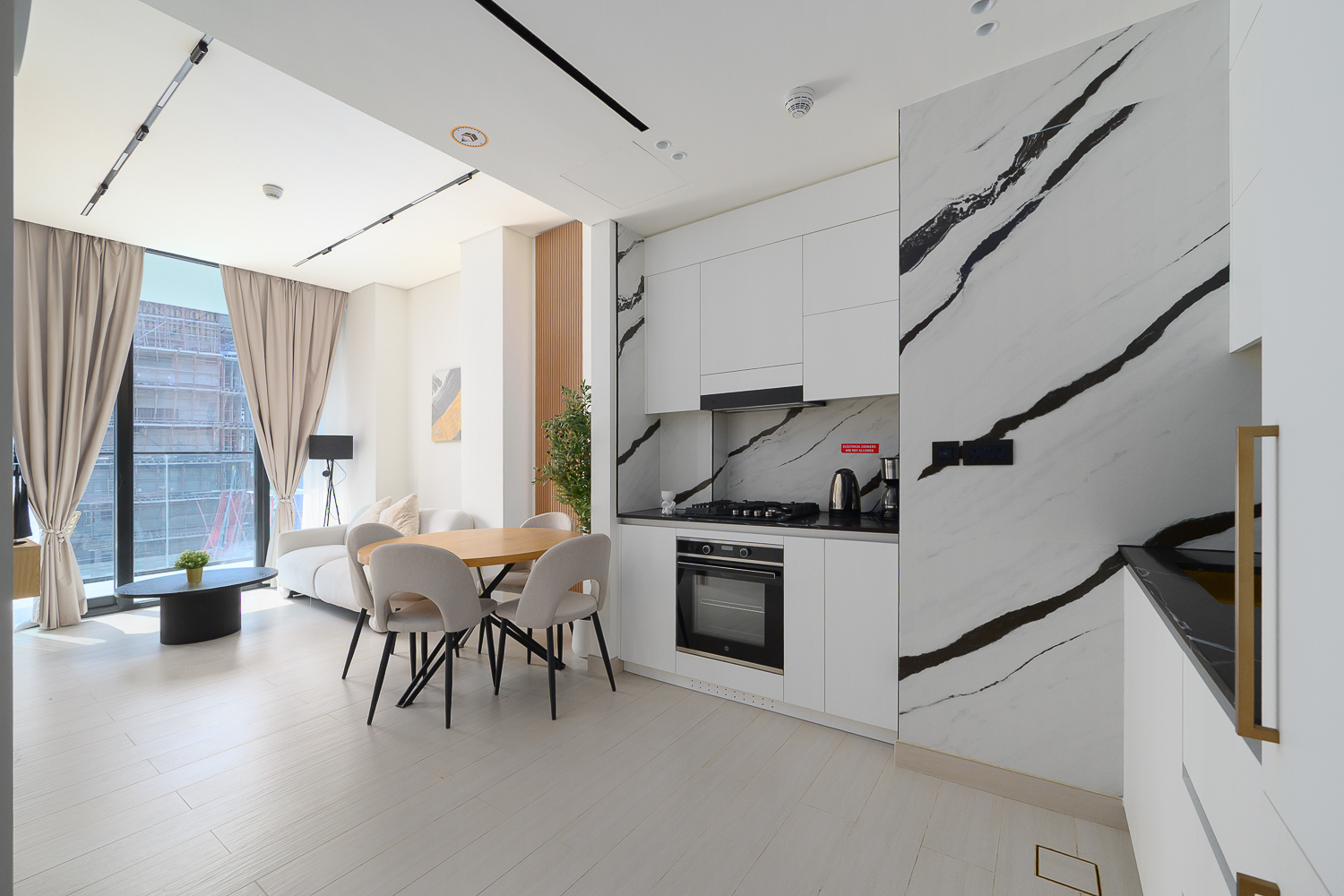 1 Bedroom Apartment in Trillionaire Residences