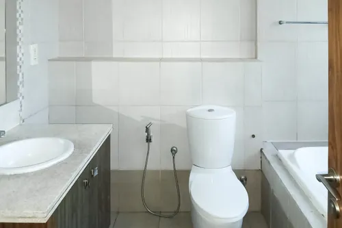 1 Bedroom Apartment in Executive Tower B