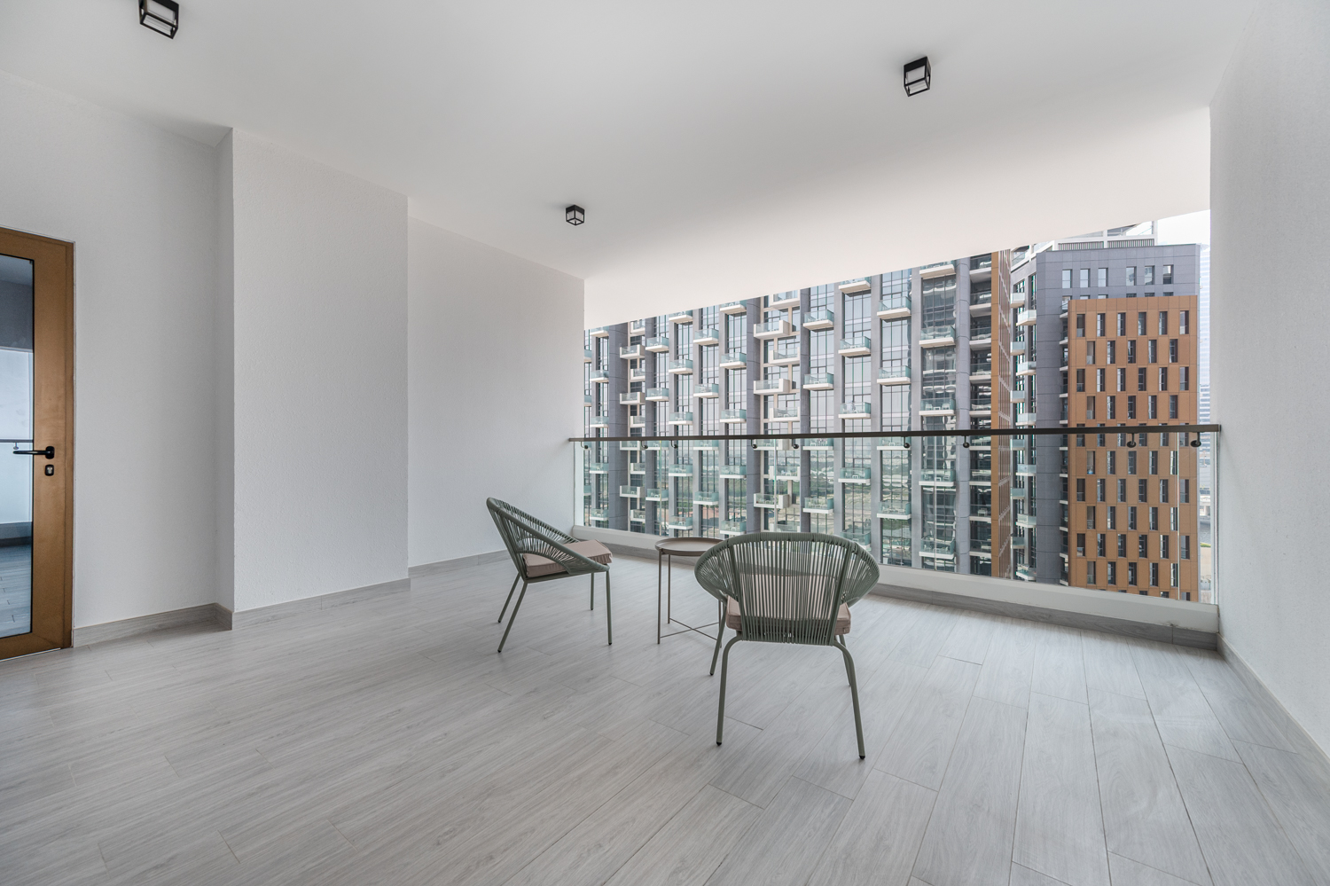 2 Bedrooms Apartment in One of One Luxury Residences