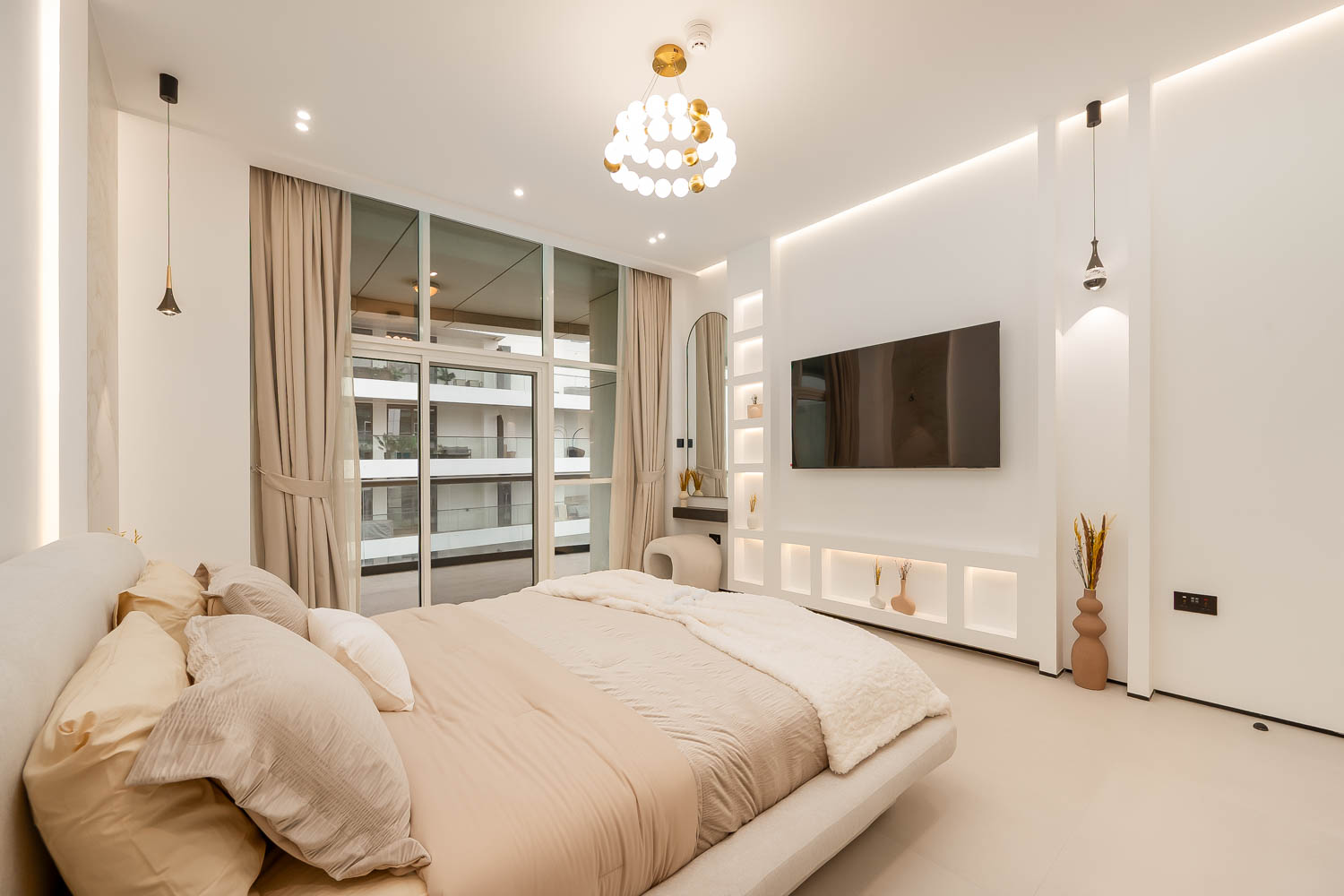 1 Bedroom Apartment in Scala Tower