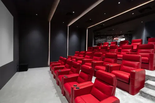 1 Bedroom Apartment in The Paragon by IGO