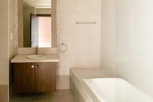 2 Bedrooms Apartment in Executive Tower L
