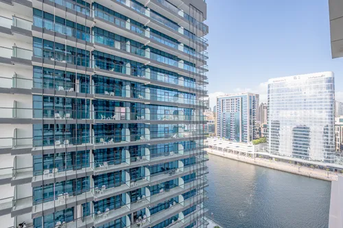 3 Bedrooms Apartment in Royal Continental Suites