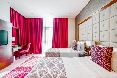 3 Bedrooms Apartment in Royal Continental Suites