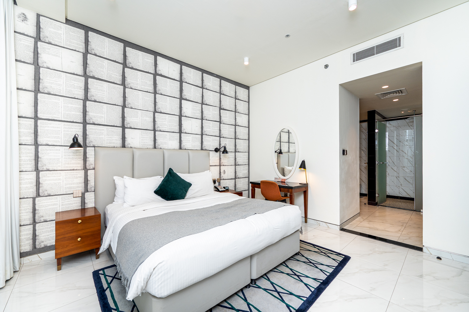 1 Bedroom Apartment in Millennium Atria Business Bay