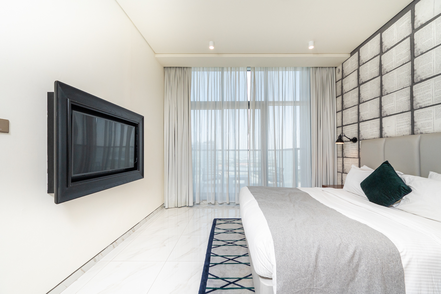 1 Bedroom Apartment in Millennium Atria Business Bay