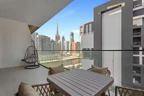 1 Bedroom Apartment in Binghatti Canal