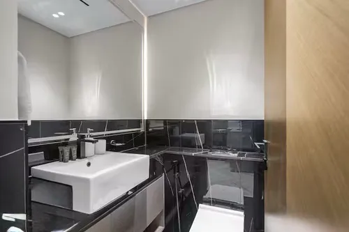 1 Bedroom Apartment in Binghatti Canal
