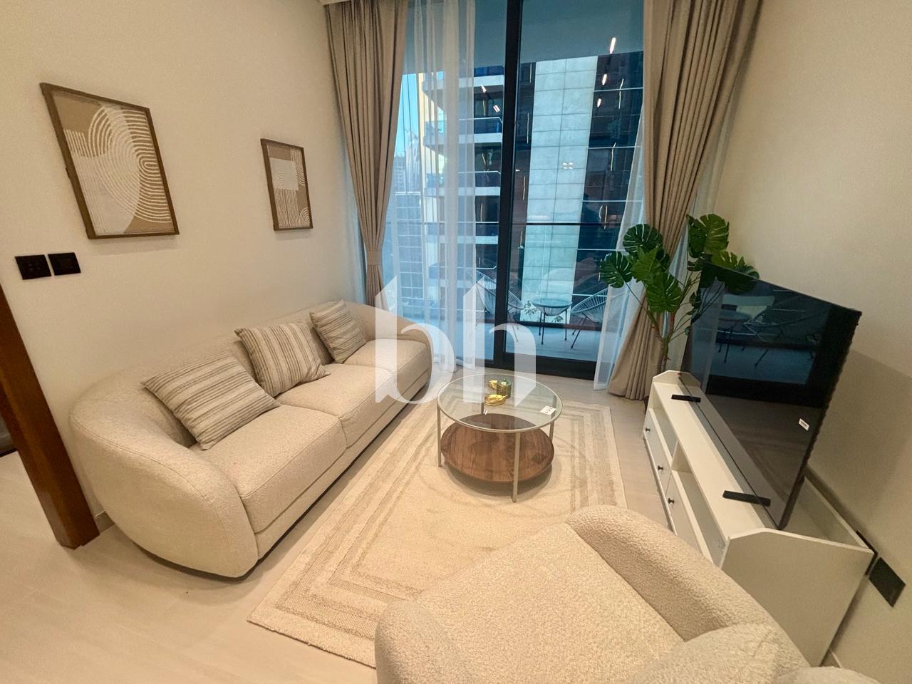 Luxury apartment | Canal and City view | Furnished