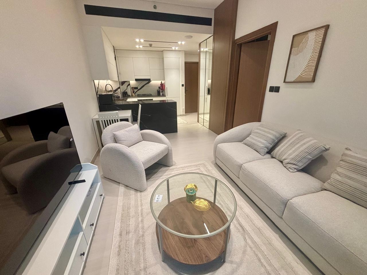 1 Bedroom Apartment in Trillionaire Residences