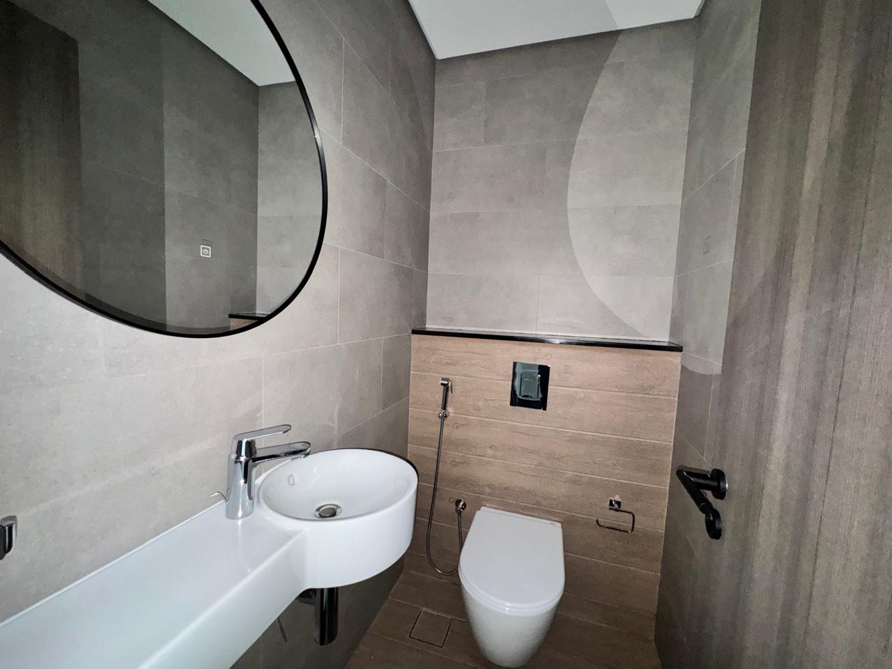 1 Bedroom Apartment in Royal Regency