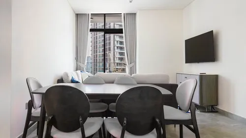 2 Bedrooms Apartment in Peninsula One