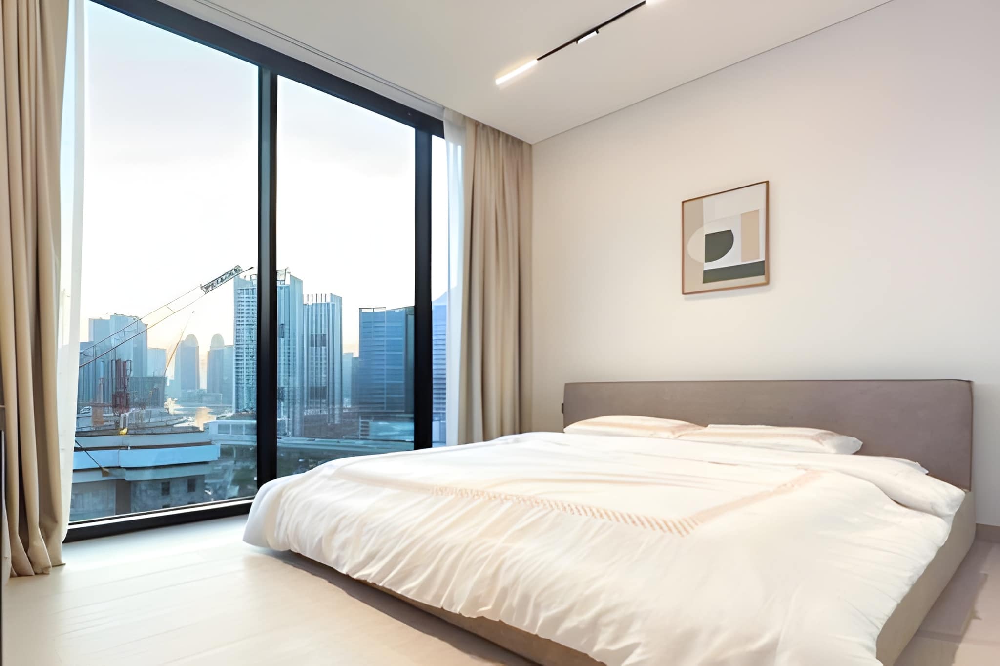 2 Bedrooms Apartment in Trillionaire Residences