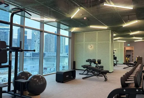 1 Bedroom Apartment in Peninsula Three