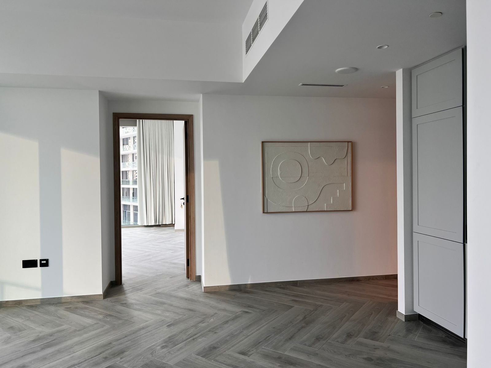 2 Bedrooms Apartment in Peninsula Three