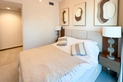 2 Bedrooms Apartment in Urban Oasis