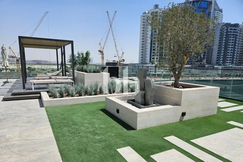 2 Bedrooms Apartment in Trillionaire Residences