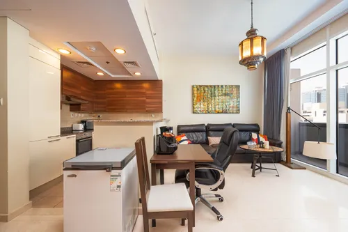  Apartment in Bay Square Building 11