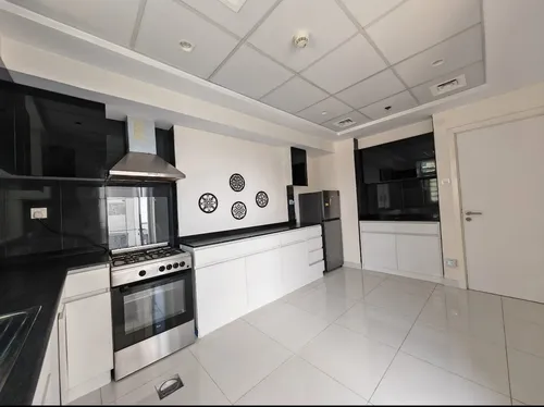 1 Bedroom Apartment in Park Central