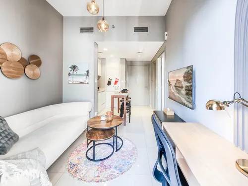 Fully Furnished I Prime Location I High Floor