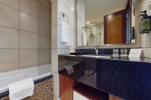 2 Bedrooms Hotel Apartment in Royal Continental Suites