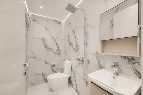 2 Bedrooms Apartment in The Residences at Business Central