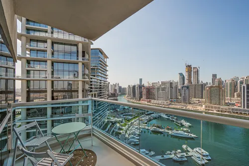 2 Bedrooms Apartment in The Residences at Business Central