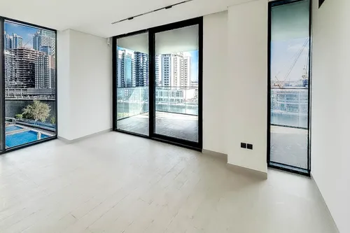2 Bedrooms Apartment in Trillionaire Residences