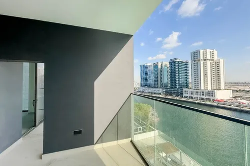 2 Bedrooms Apartment in Trillionaire Residences