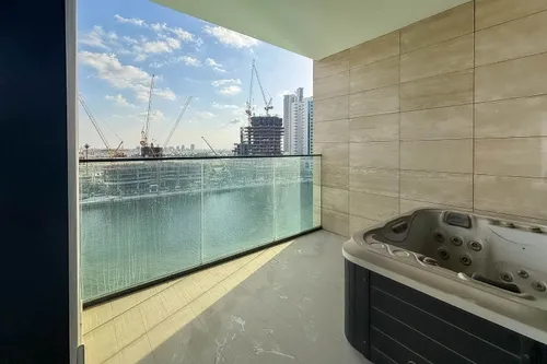 2 Bedrooms Apartment in Trillionaire Residences