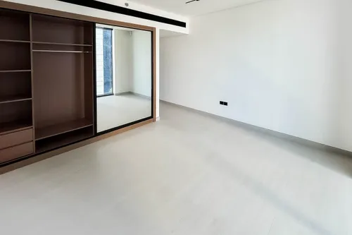 2 Bedrooms Apartment in Trillionaire Residences