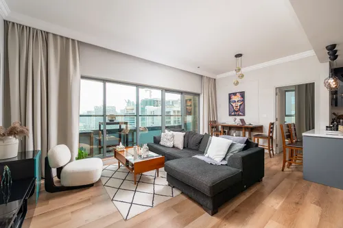 Fully Upgraded |Great Value| Prime Location