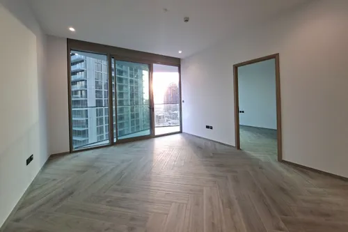 1 Bedroom Apartment in Peninsula Three
