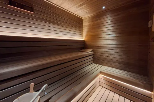 1 Bedroom Apartment in Peninsula Three