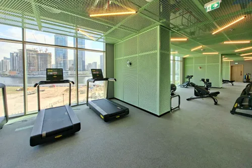 1 Bedroom Apartment in Peninsula Three