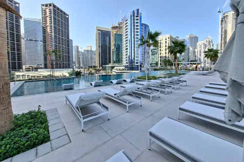 1 Bedroom Apartment in Peninsula Three