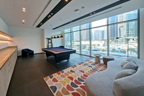 1 Bedroom Apartment in Peninsula Three