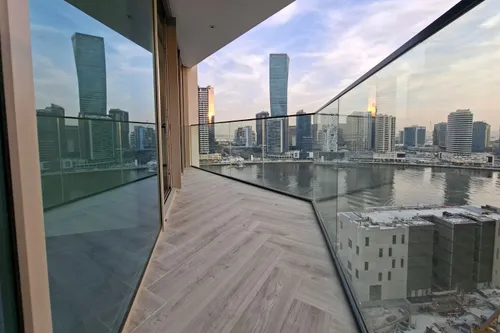 1 Bedroom Apartment in Peninsula Three