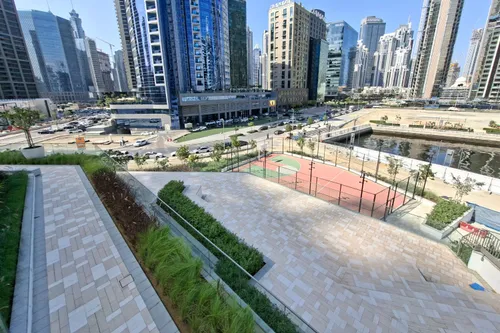 1 Bedroom Apartment in Peninsula Three