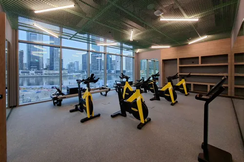 1 Bedroom Apartment in Peninsula Three