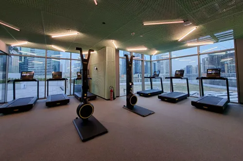 1 Bedroom Apartment in Peninsula Three